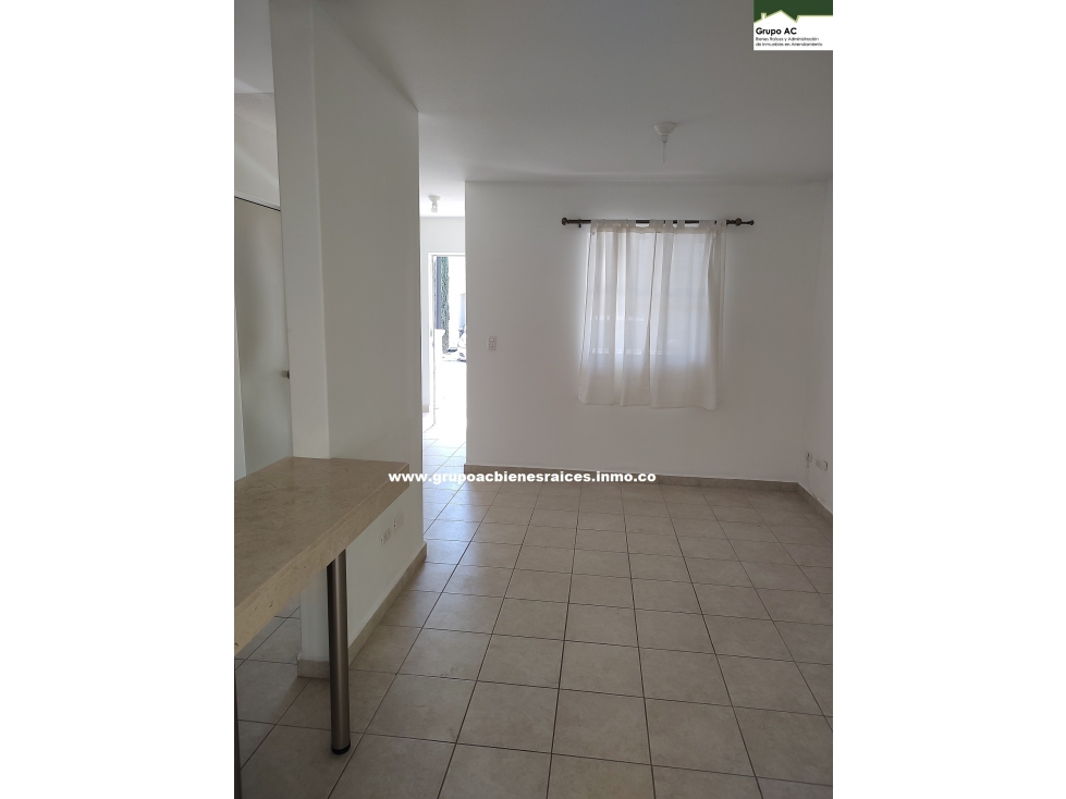 CASA EN RENTA EN PUERTA VERONA R-1266