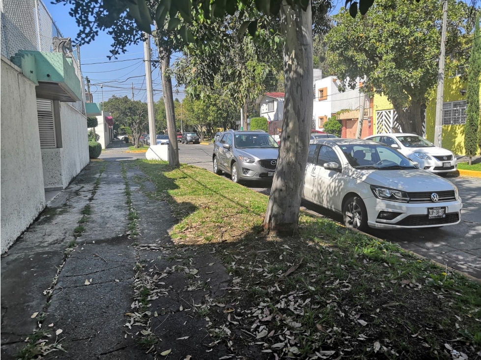 ESTUPENDA CASA DUPLEX EN SATELITE, INVERSIONISTAS