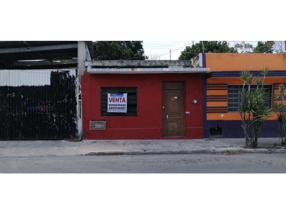 Casa para remodelar en la calle 65 x 24 col Miraflores zona Centro