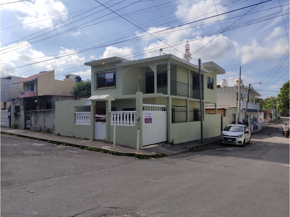 VENTA DE CASA EN COL. NUEVAS ESPERANZAS, VERACRUZ