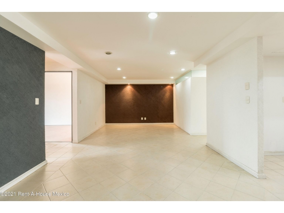 Departamento en Venta en Avenida Lic Francisco Benitez  22-2054