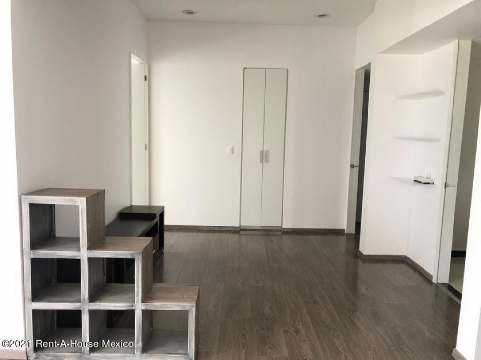 Lindo departamento en renta. SCALA. MLS #22-1360