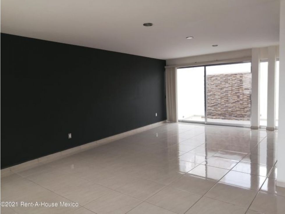 VENTA CASA EN LUCEPOLIS 3 RECAMARAS 3 BAÑOS