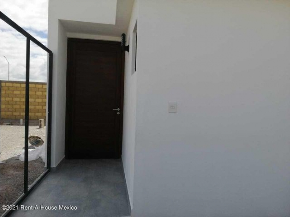 Casa en venta la norita de 3 recamaras y 3 baños y buenas amenidades