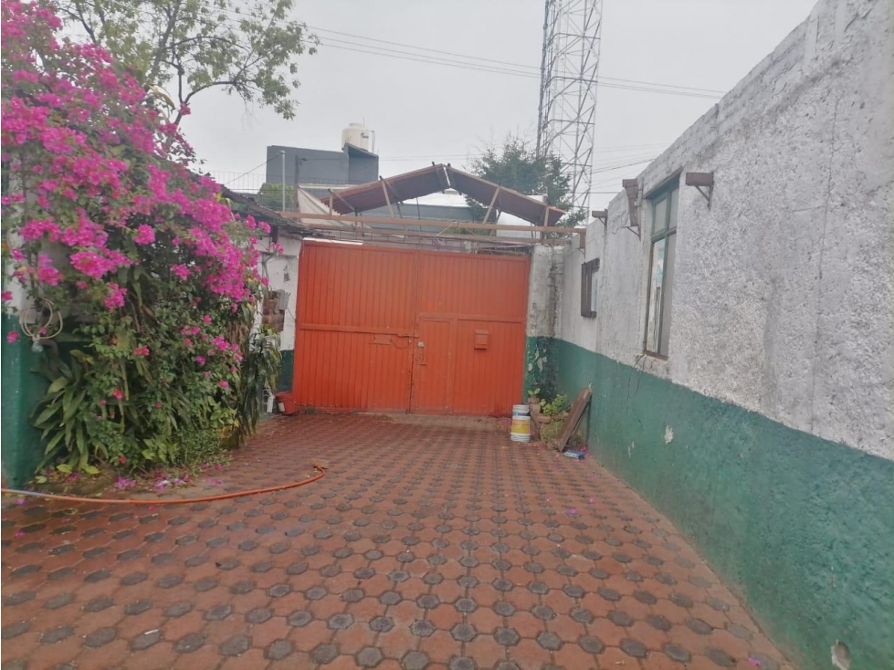 Terreno habitacional en Tlalpan Centro, a una cuadra de Insurgentes